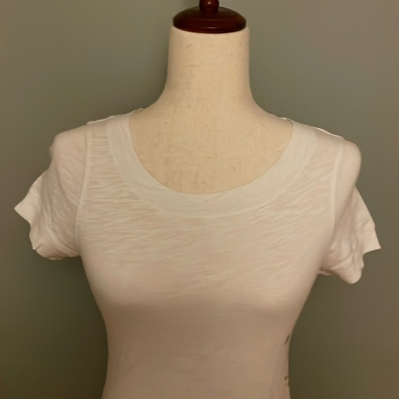 American Eagle white short sleeves T-shirt..Size S, embroidered flowers / eagle - Picture 11 of 17